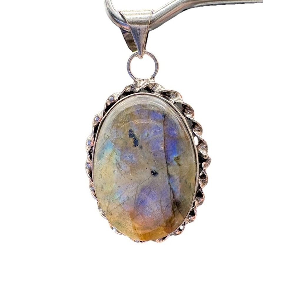 Silver Plated Labradorite Pendant Oval Roped Bezel Flashy Stone 20x27mm